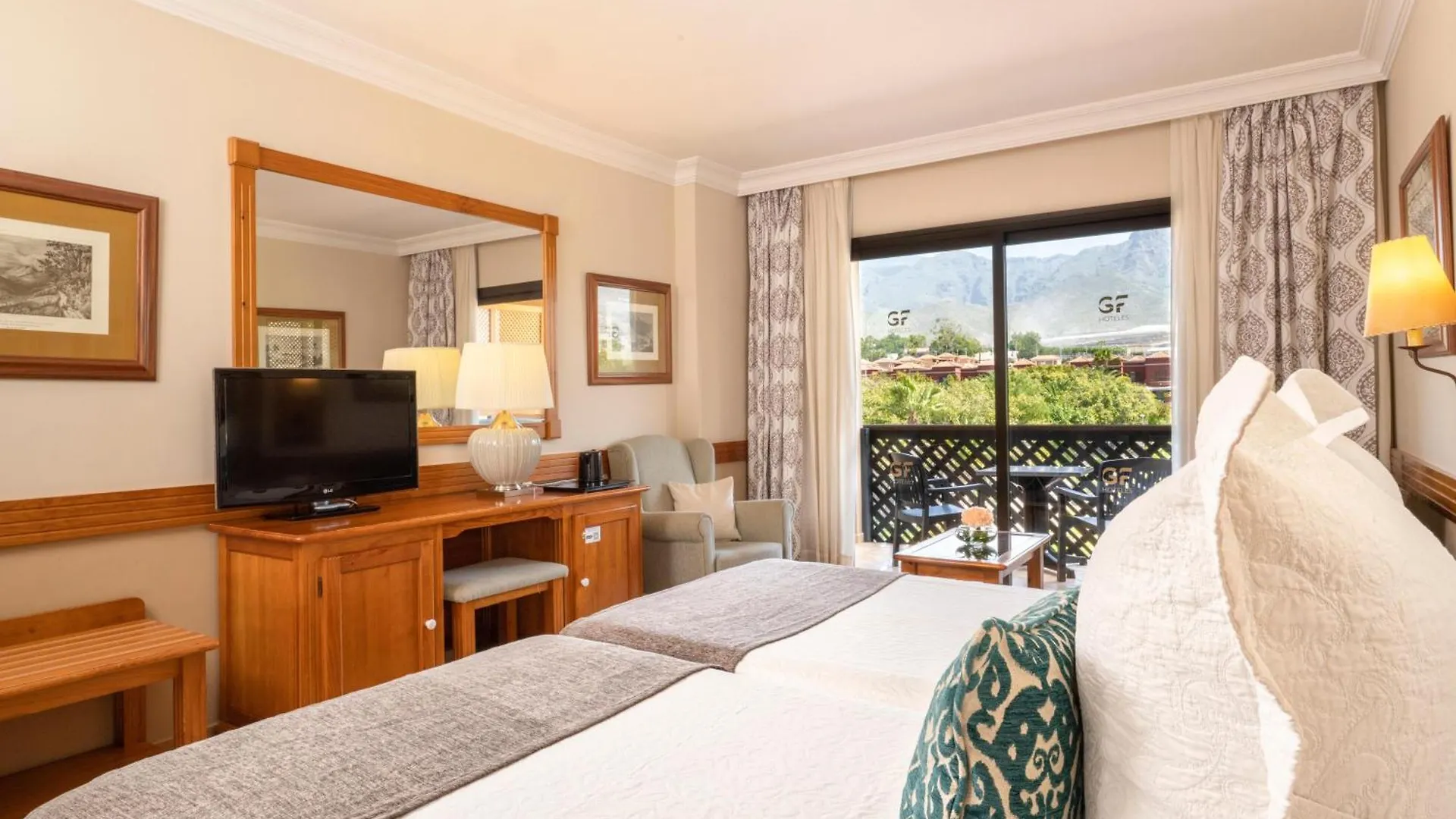 Hotel Gf Gran Costa Adeje*****  Costa Adeje (Tenerife)