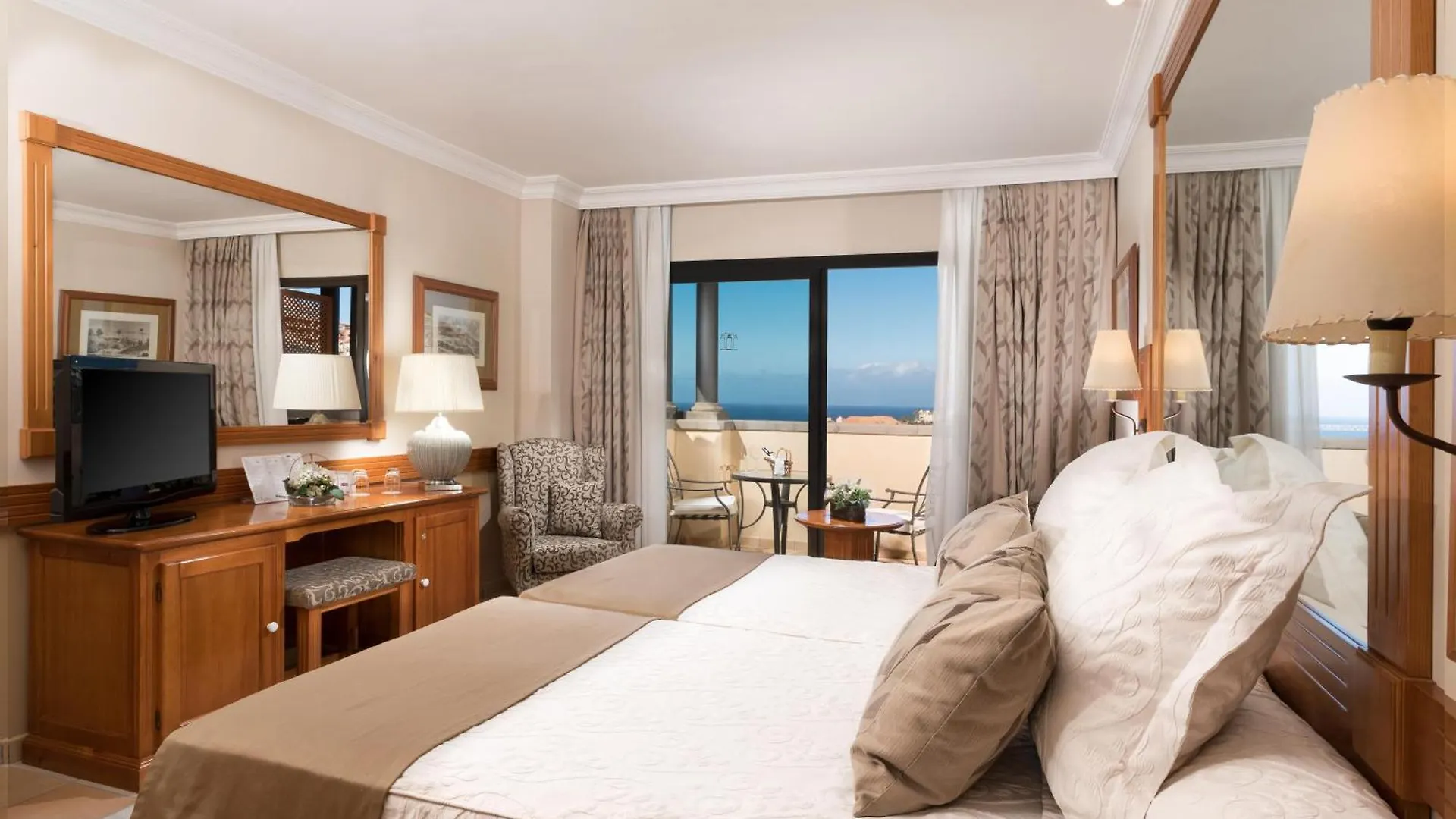 Hotel Gf Gran Costa Adeje***** 5*, Costa Adeje (Tenerife) Spanien