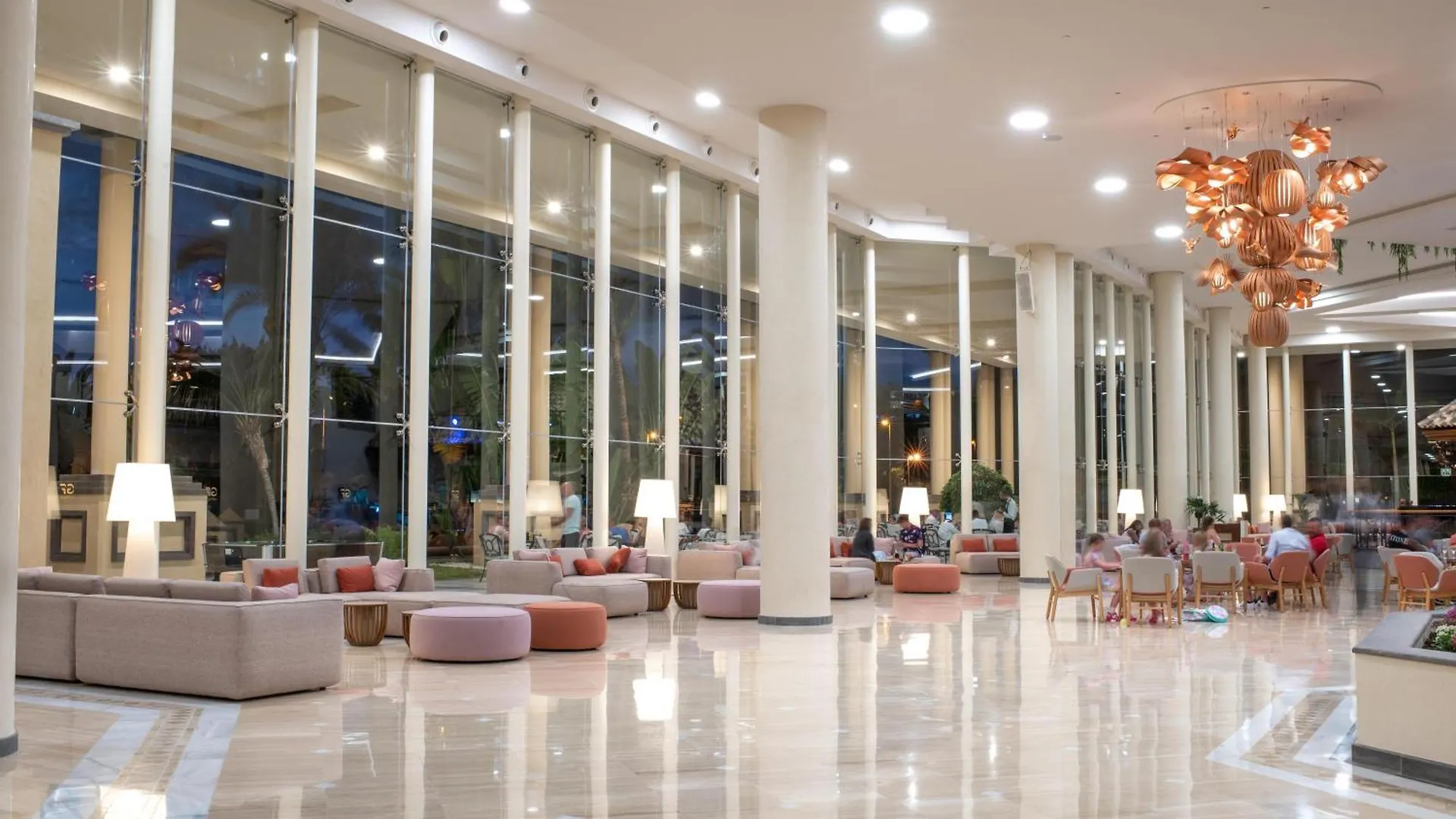 Hotel Gf Gran Costa Adeje*****  Costa Adeje (Tenerife)